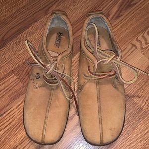 Born camel Nubuck leather handcrafted shoes